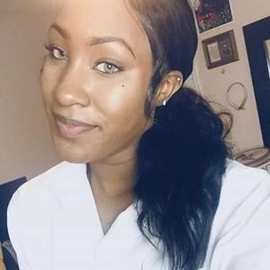 Meet your Posher, Leya